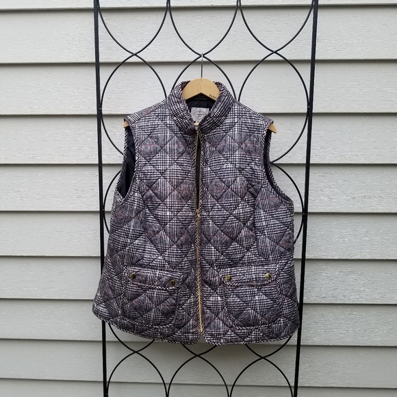 St. John Bay- puffer vest, 1X Red,black and white - Picture 1 of 4